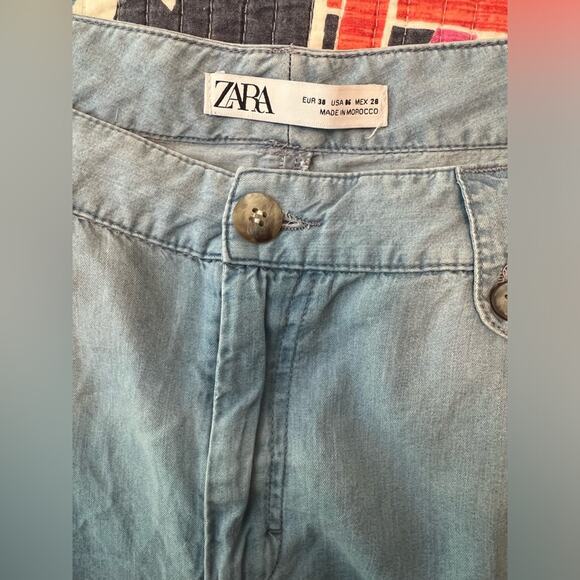 Zara Women’s Light Weight Pleated Jeans Light Wash High Waisted Size: 6 (Small) - Picture 7 of 7